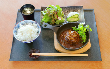 ハンバーグランチ